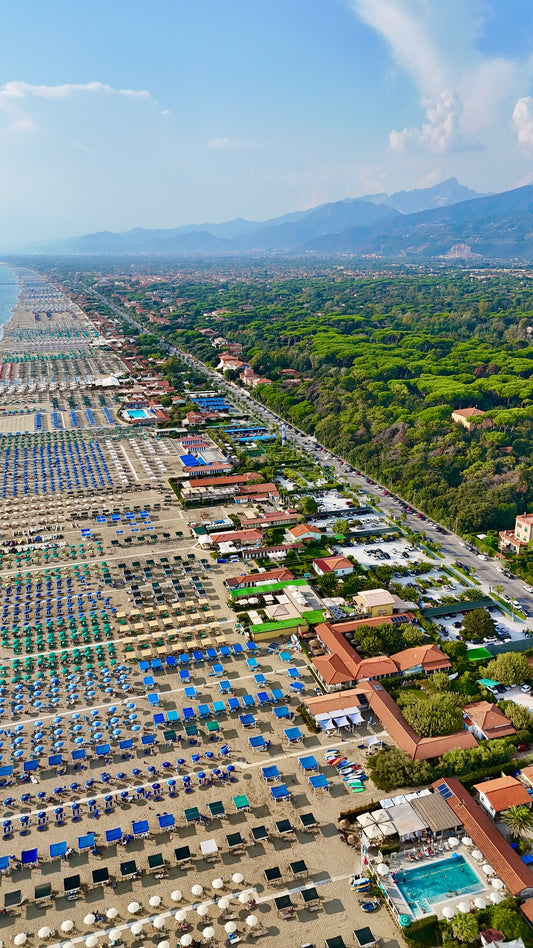 Forte dei Marmi Mountain View